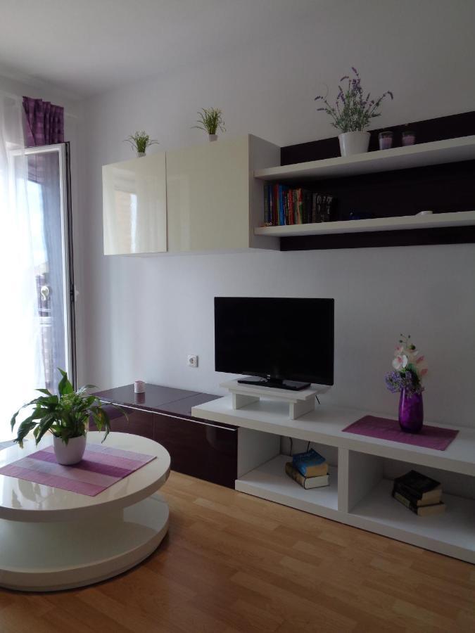 Katja Beach Apartment Račišće Exteriör bild