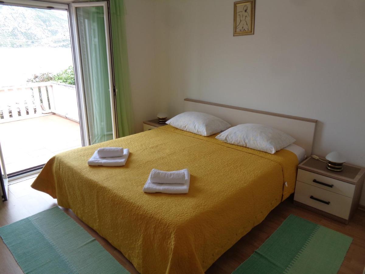 Katja Beach Apartment Račišće Exteriör bild