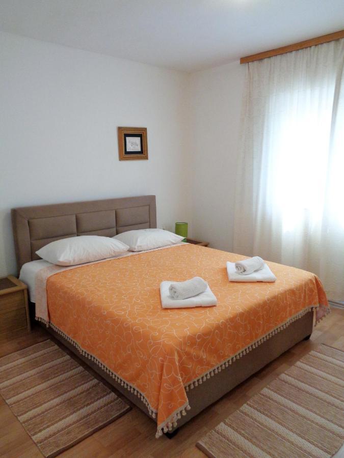 Katja Beach Apartment Račišće Exteriör bild