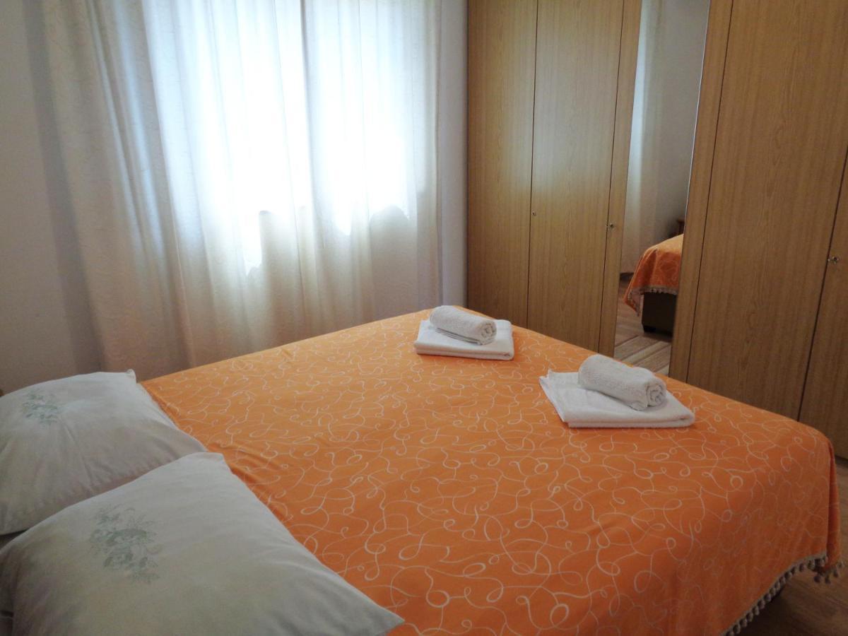 Katja Beach Apartment Račišće Exteriör bild
