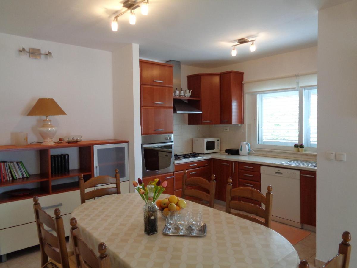 Katja Beach Apartment Račišće Exteriör bild