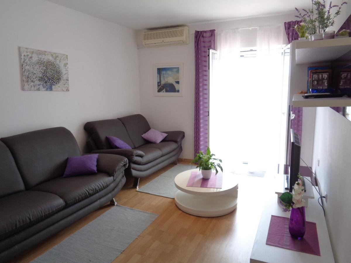 Katja Beach Apartment Račišće Exteriör bild